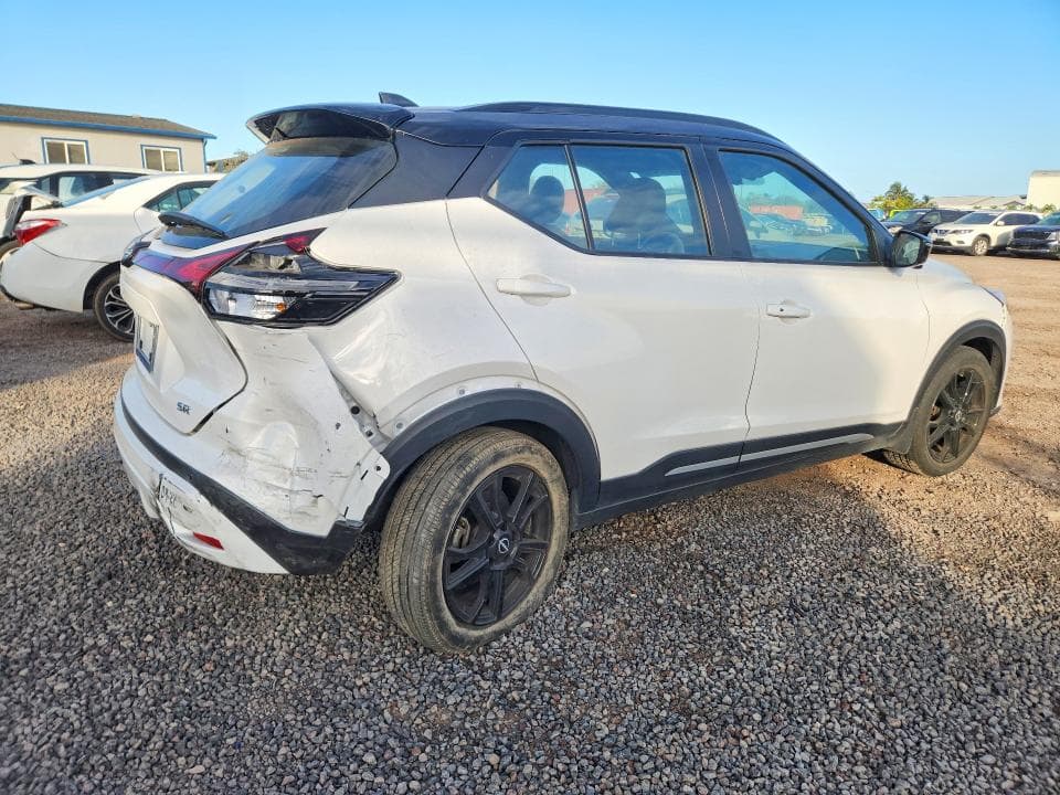 2024 NISSAN KICKS SR 3