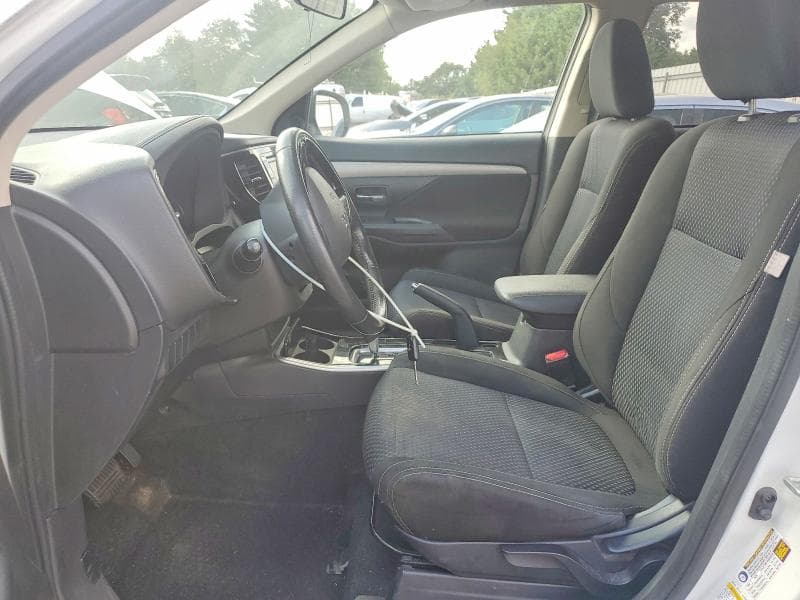 2017 MITSUBISHI OUTLANDER ES 7