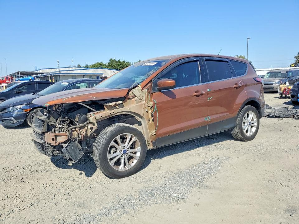 2017 FORD ESCAPE SE - 1