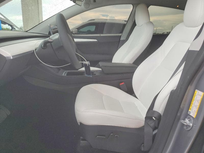 2024 TESLA MODEL Y 7