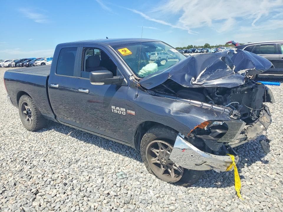2017 RAM 1500 SLT 4