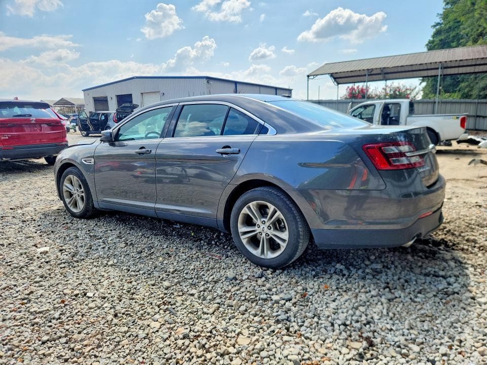 2017 FORD TAURUS SEL 2