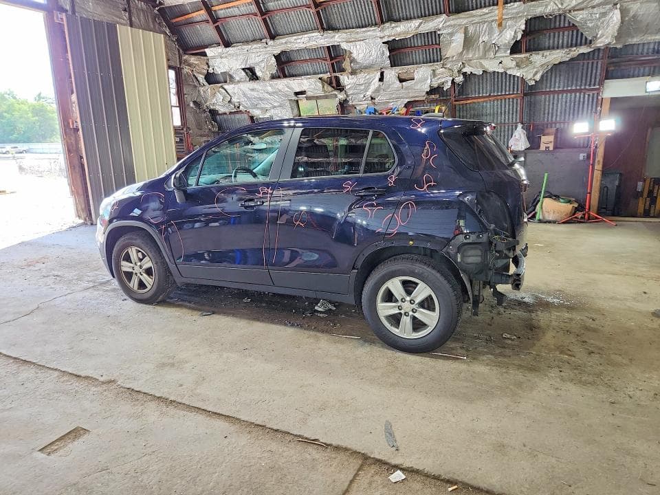 2021 CHEVROLET TRAX LS 2