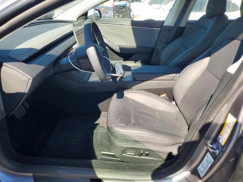 2025 TESLA MODEL 3 7