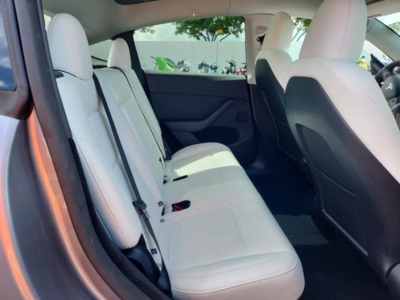 2025 TESLA MODEL Y 11