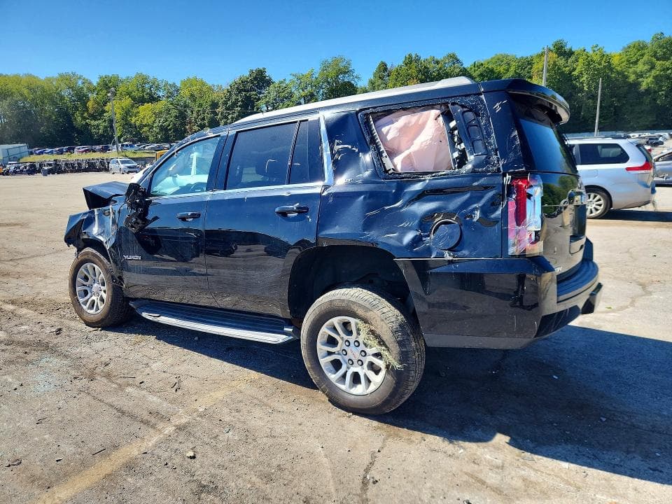 2017 GMC YUKON SLT 2