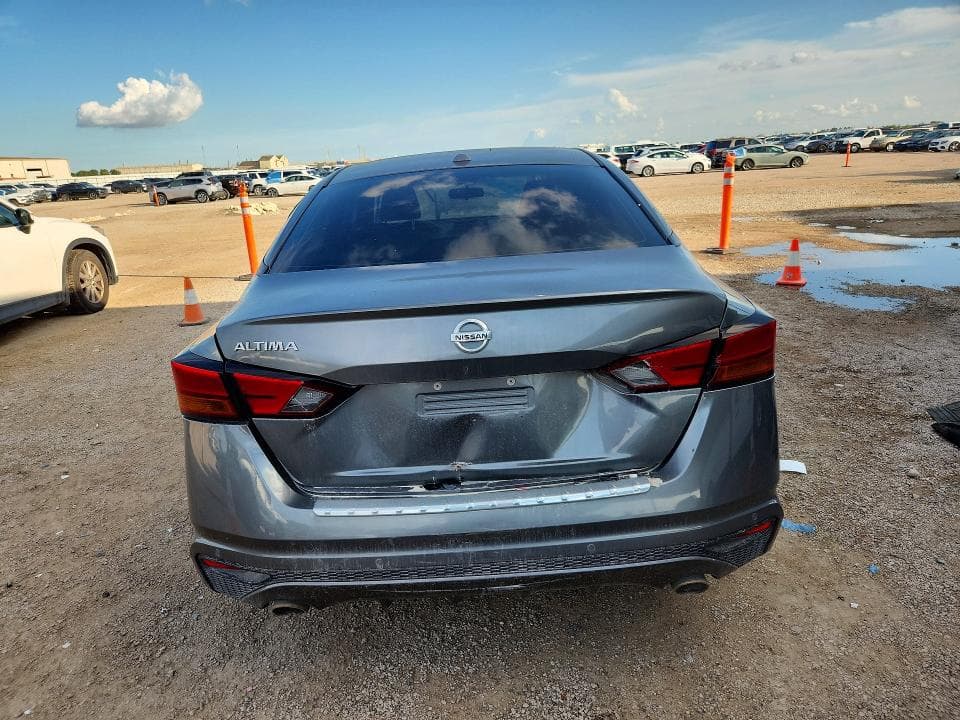 2021 NISSAN ALTIMA SR 6