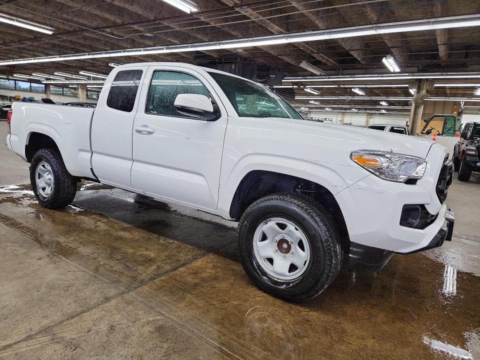 2023 TOYOTA TACOMA SR 4