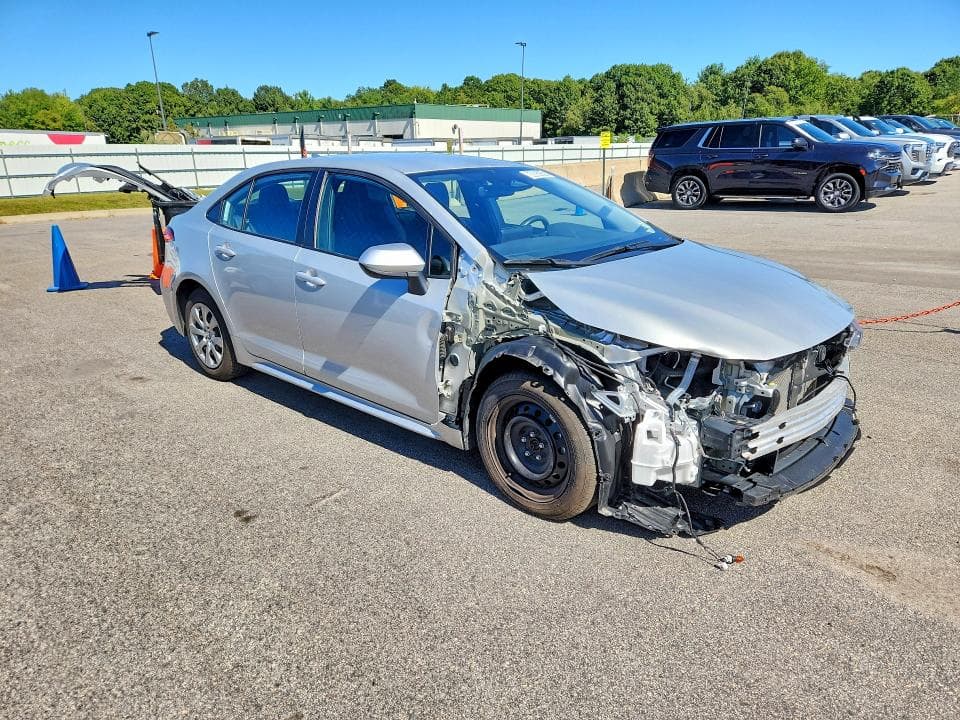 2025 TOYOTA COROLLA LE 4