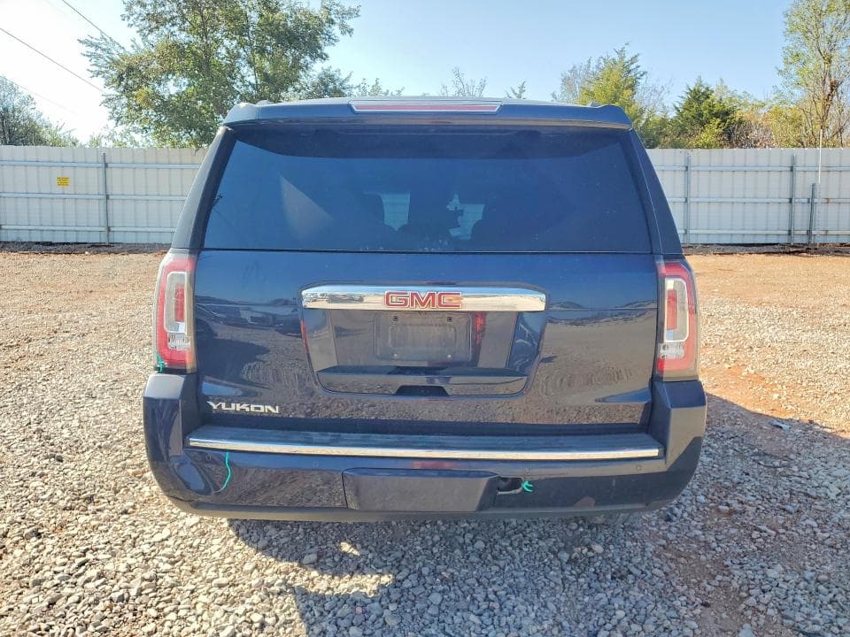 2018 GMC YUKON DENALI 6