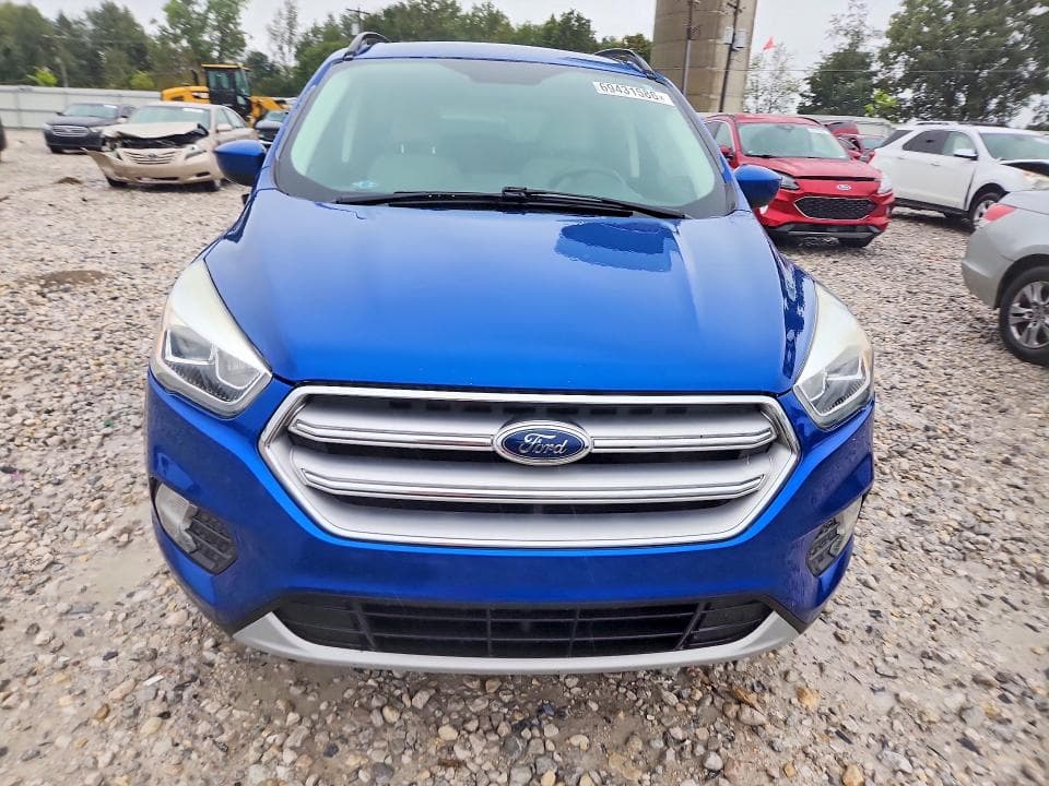 2017 FORD ESCAPE SE 5
