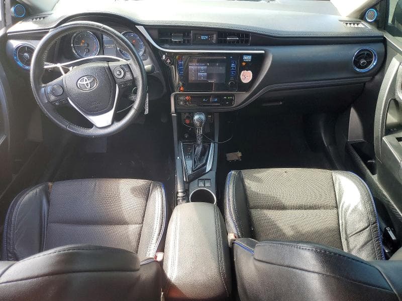 2017 TOYOTA COROLLA SE 8