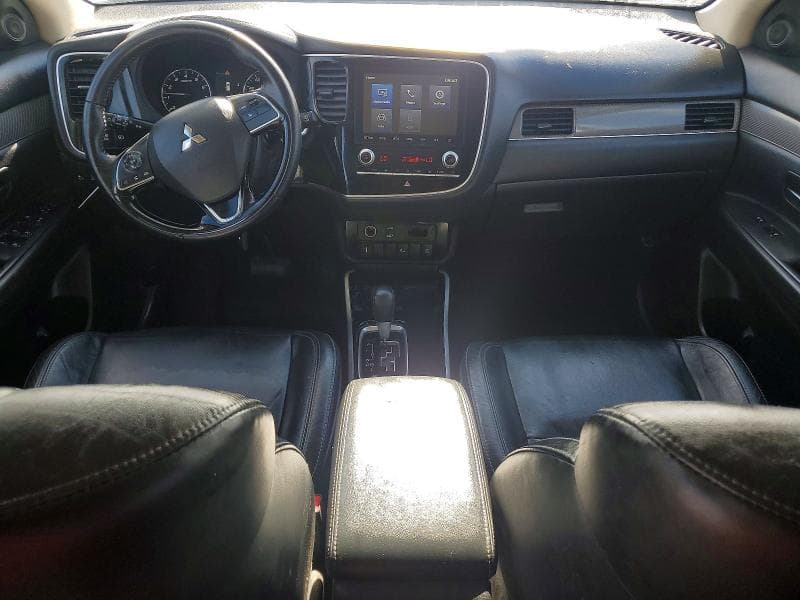 2020 MITSUBISHI OUTLANDER SE 8