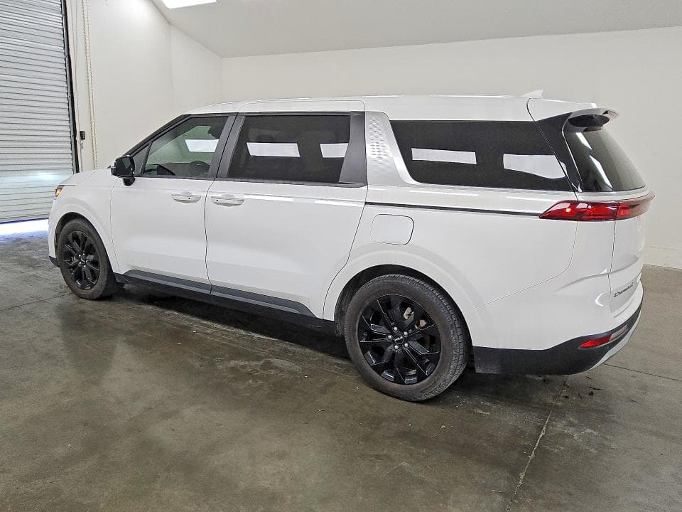 2022 KIA CARNIVAL EX 2