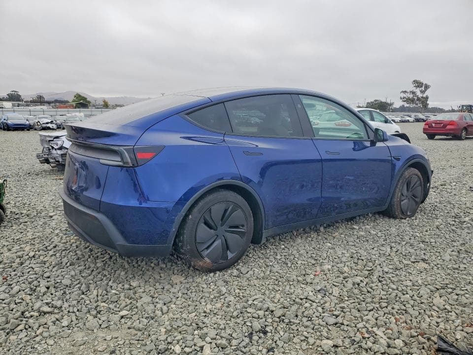 2026 TESLA MODEL Y 3