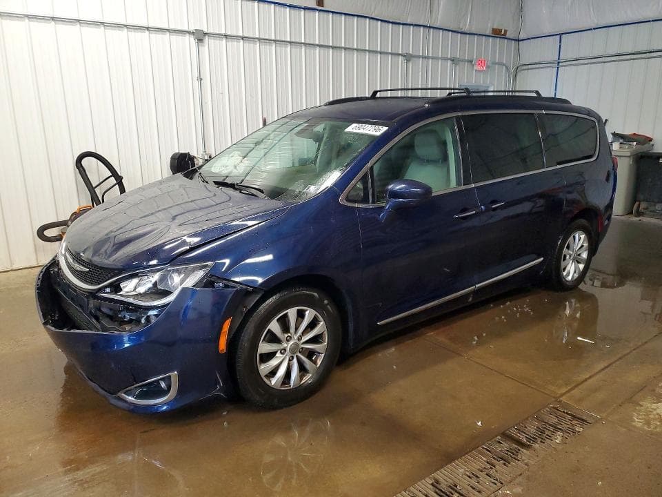 2017 CHRYSLER PACIFICA TOURING L - 1