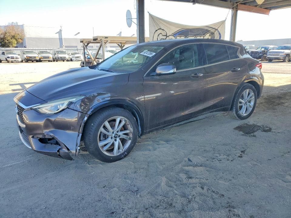 2018 INFINITI QX30 BASE - 1