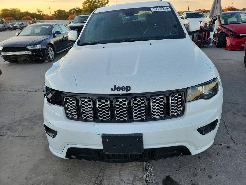 2020 JEEP GRAND CHEROKEE LAREDO 5