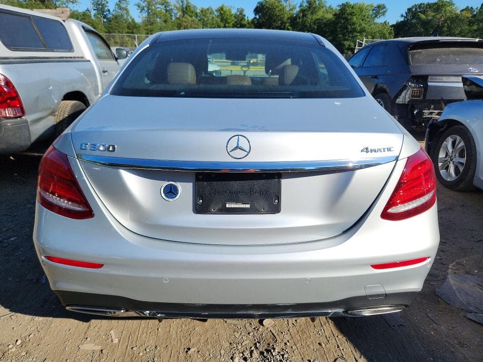 2017 MERCEDES-BENZ E 300 4MATIC 6