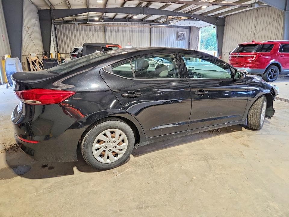 2017 HYUNDAI ELANTRA SE 3