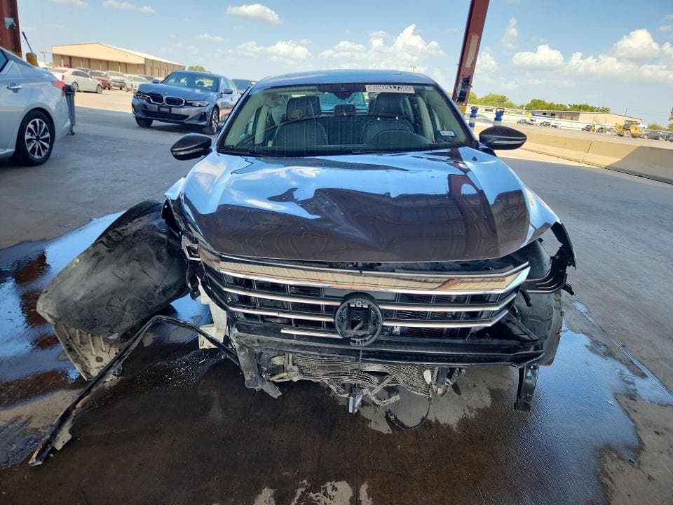 2021 VOLKSWAGEN PASSAT SE 5