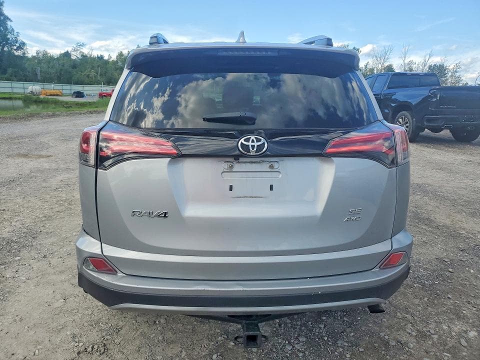 2017 TOYOTA RAV4 SE 6
