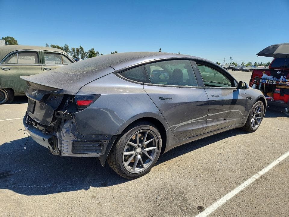 2023 TESLA MODEL 3 3