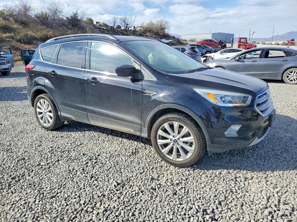 2019 FORD ESCAPE SEL 4