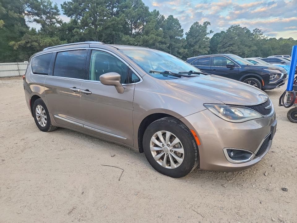 2018 CHRYSLER PACIFICA TOURING L PLUS 4