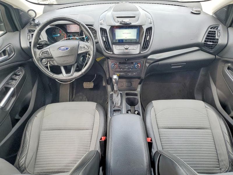 2017 FORD ESCAPE SE 8