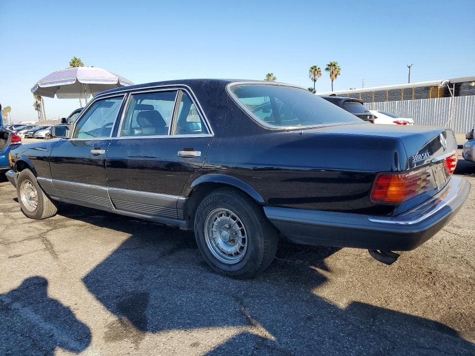 1983 MERCEDES-BENZ 380 SEL 2