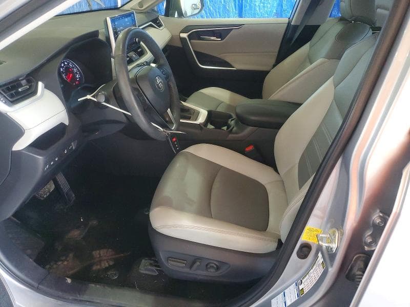 2021 TOYOTA RAV4 XLE PREMIUM 7