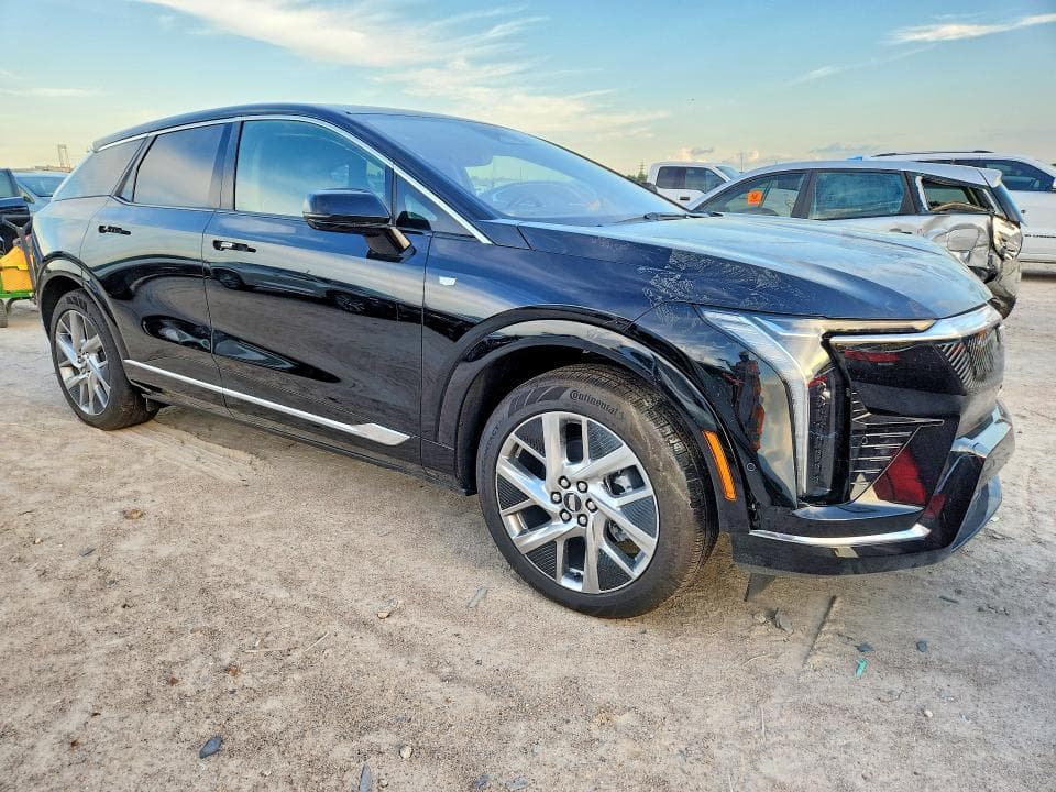 2026 CADILLAC OPTIQ LUXURY 4