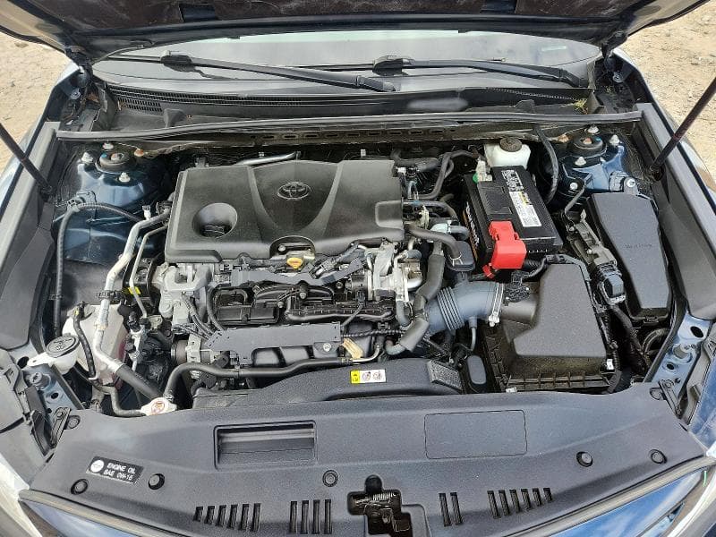 2019 TOYOTA CAMRY SE 11