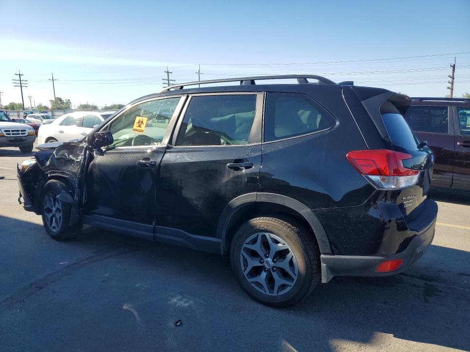 2023 SUBARU FORESTER PREMIUM 2