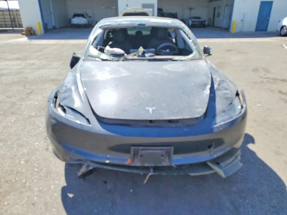 2025 TESLA MODEL 3 5