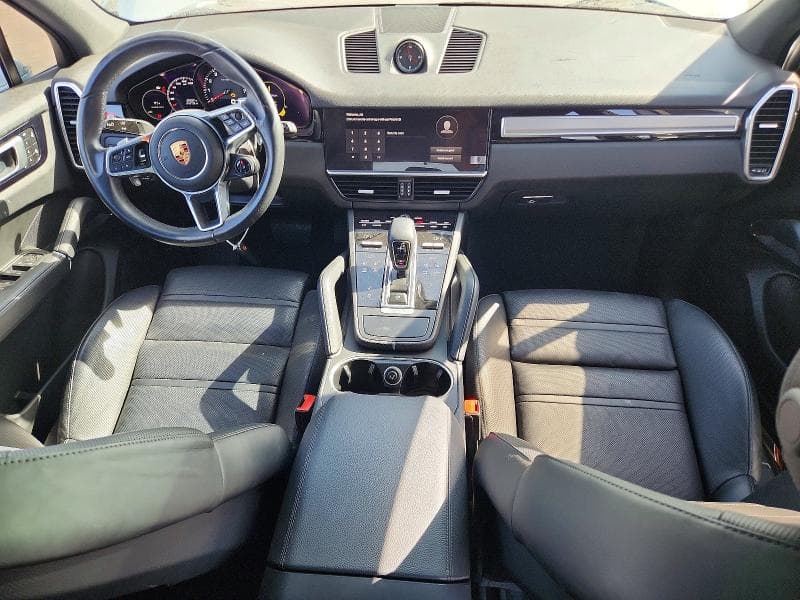 2023 PORSCHE CAYENNE BASE 8