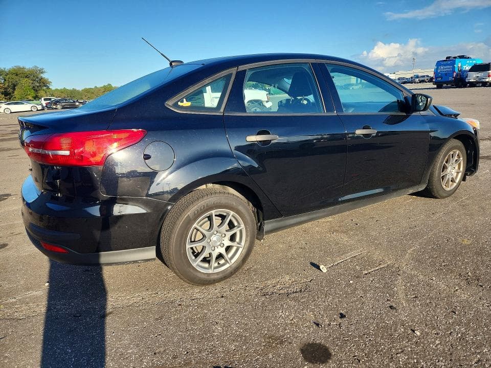 2017 FORD FOCUS S 3