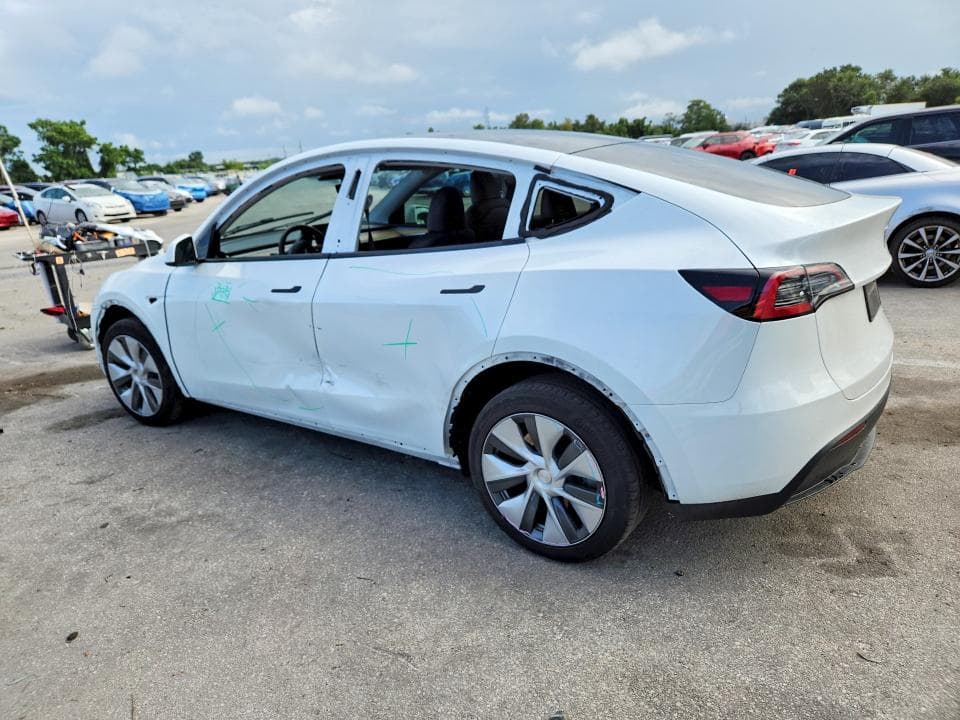 2023 TESLA MODEL Y 2