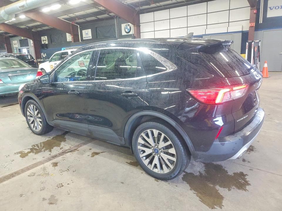 2020 FORD ESCAPE TITANIUM 2