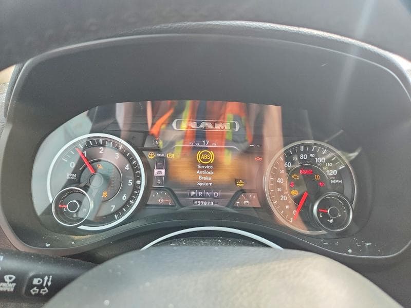 2019 RAM 1500 LARAMIE 9
