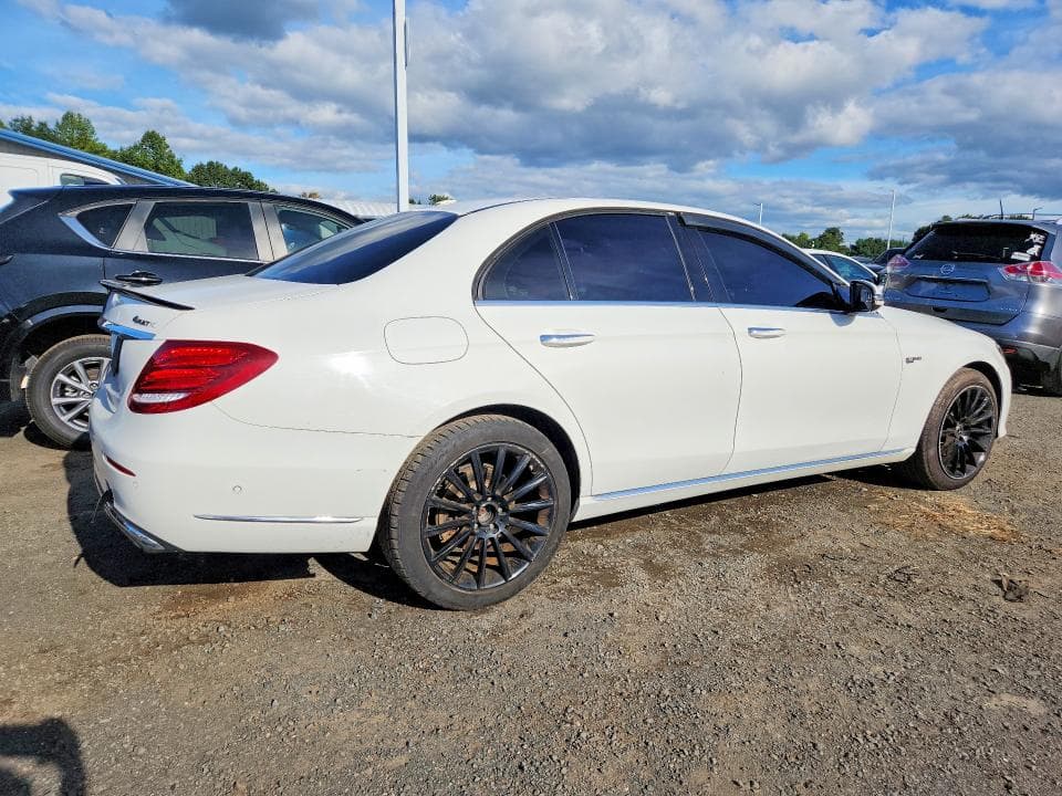 2018 MERCEDES-BENZ E 300 4MATIC 3