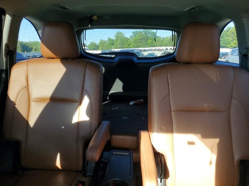 2017 TOYOTA HIGHLANDER LIMITED PLATINUM 10