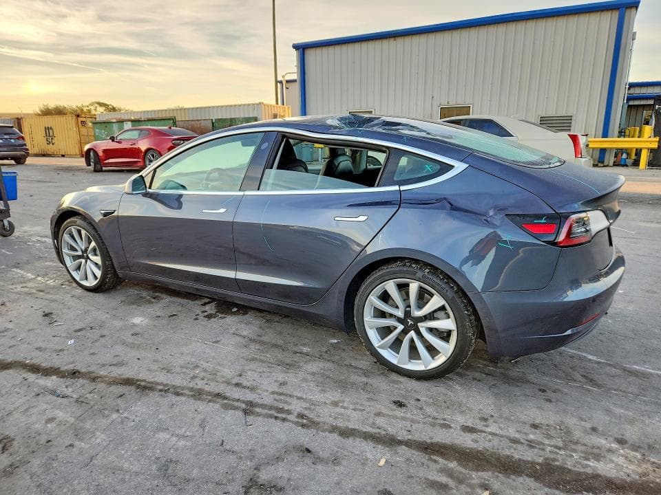 2020 TESLA MODEL 3 2
