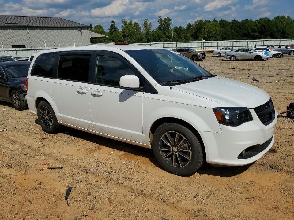 2018 DODGE GRAND CARAVAN SE 4