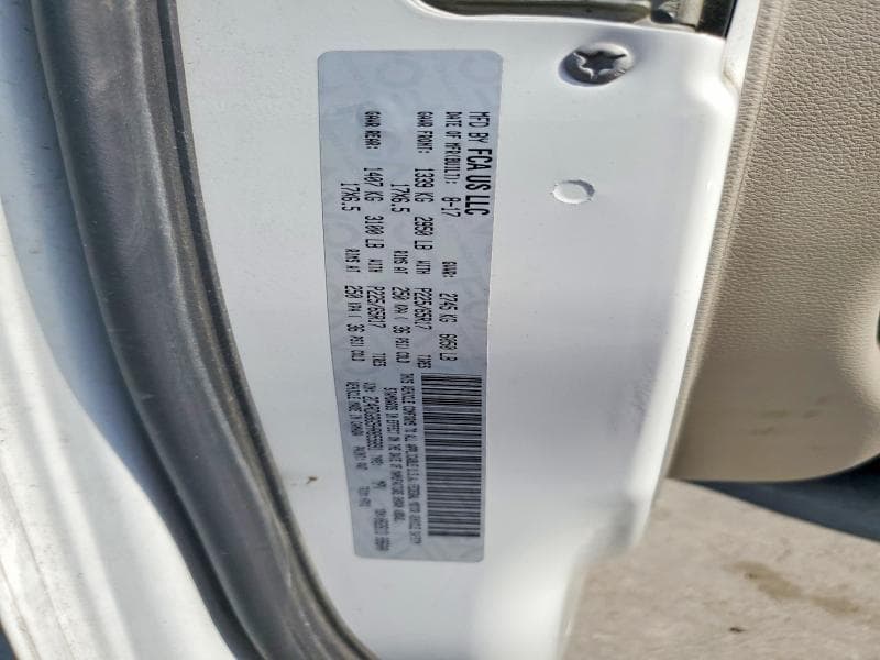 2017 DODGE GRAND CARAVAN SE 14