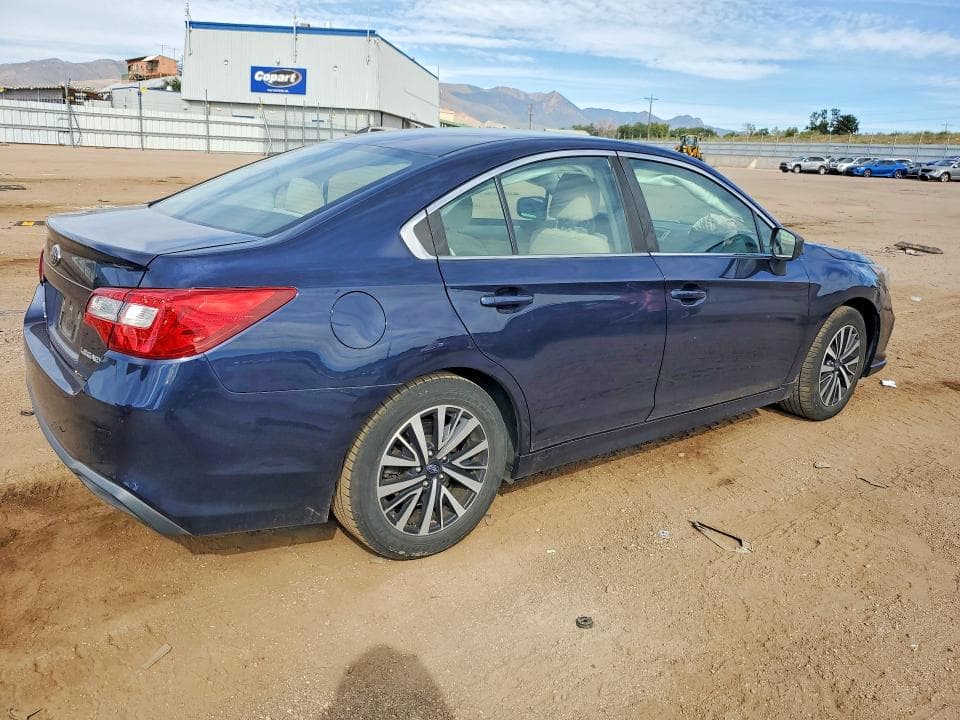 2018 SUBARU LEGACY 2.5I 3