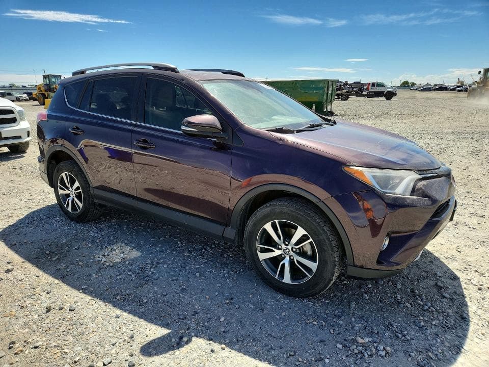 2018 TOYOTA RAV4 XLE 4
