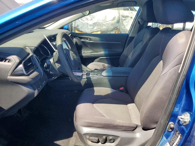 2020 TOYOTA CAMRY LE 7