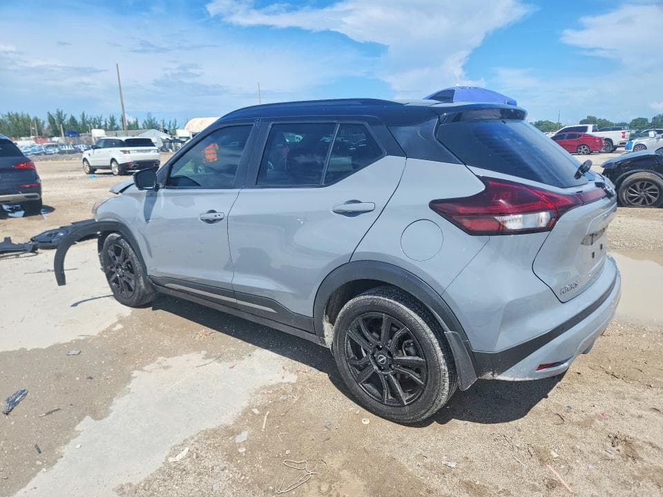 2023 NISSAN KICKS SR 2